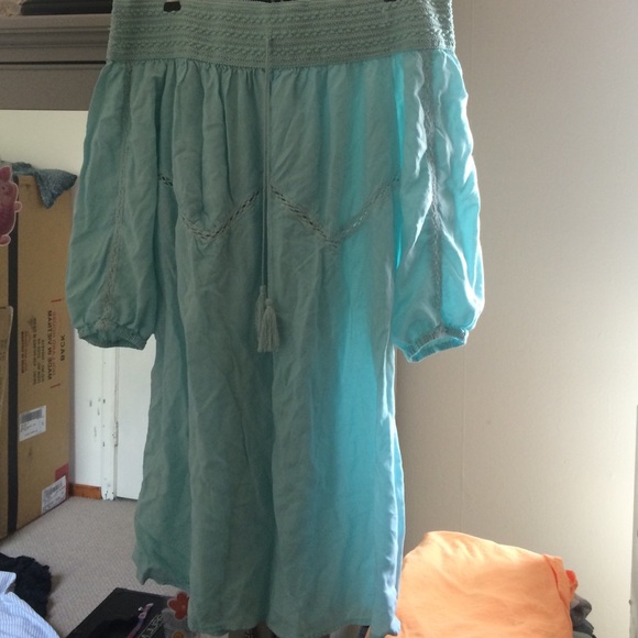 Off the shoulder summer tunic 🌼