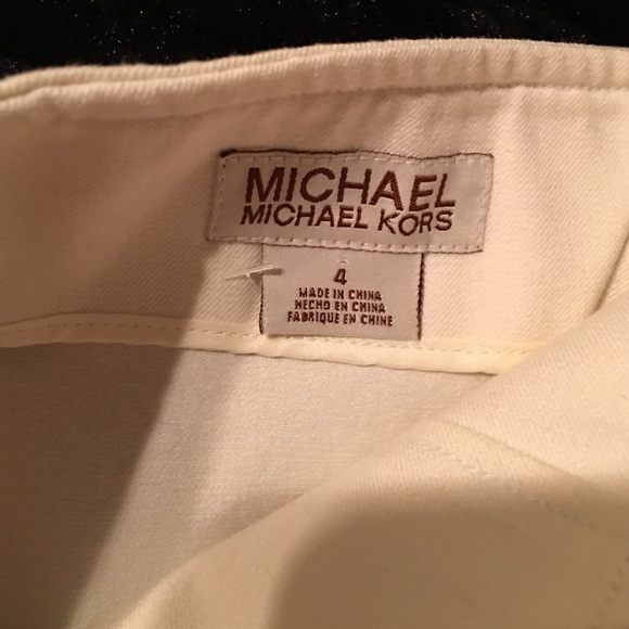 Michael Kors Skirt w/  Silver Buckles Size 4 - Picture 3 of 4