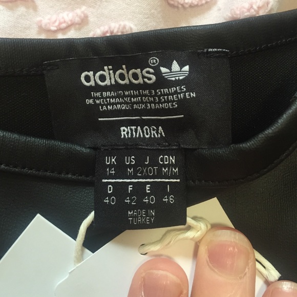 !!!! SOLD !!!! RITA ORA ADIDAS ORIGINAL MINI SKIRT - Picture 4 of 4