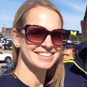 Meet your Posher, Lisa