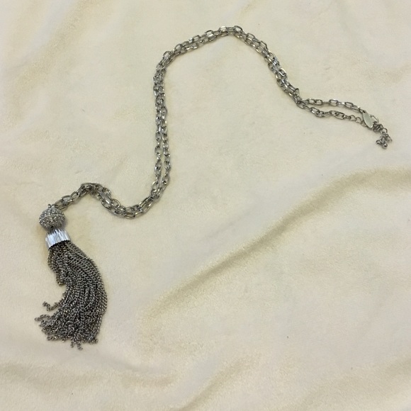 Express necklace