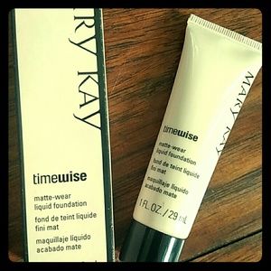 Matte-wear foundation