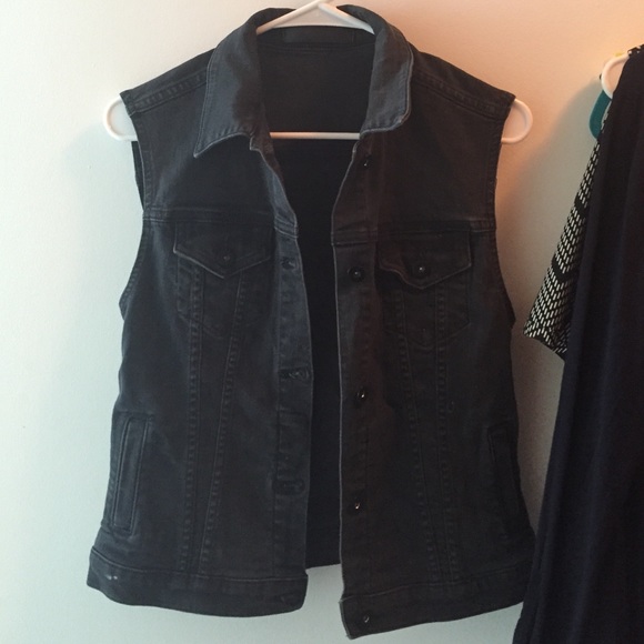 4 pocket adorable Denim vest