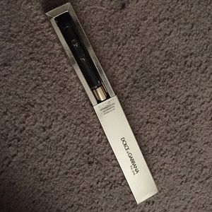 Solve and Gabbana perfume