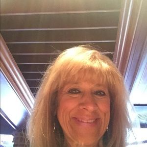 Meet your Posher, Roseanne