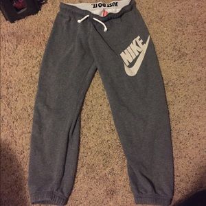 capri nike sweatpants