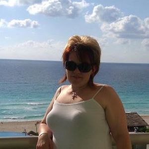 Meet your Posher, Beth