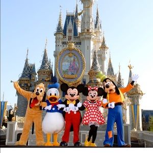 Meet your Posher, Noelle