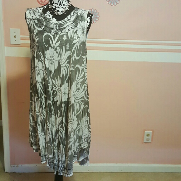 Sleeveless summer dress