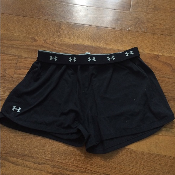 Under Armour shorts size small