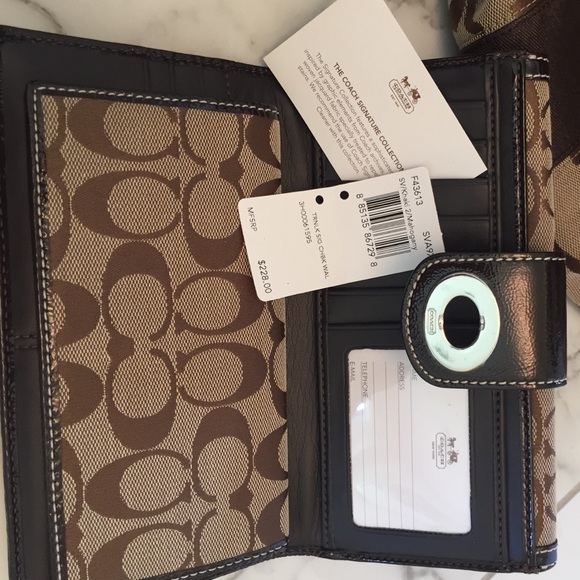 Coach signature khaki handbag and wallet - Picture 3 of 4