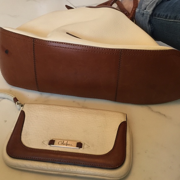 Cole Haan off white shoulder bag and wallet - Picture 4 of 4
