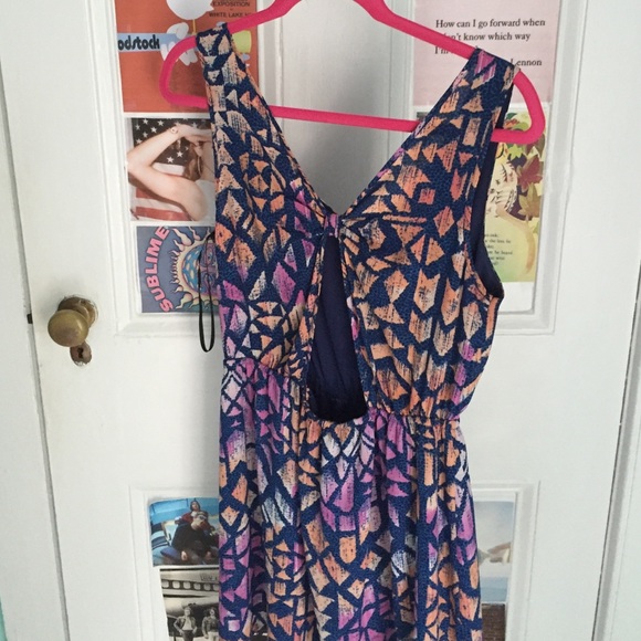 Geometric pattern dress - Picture 2 of 3