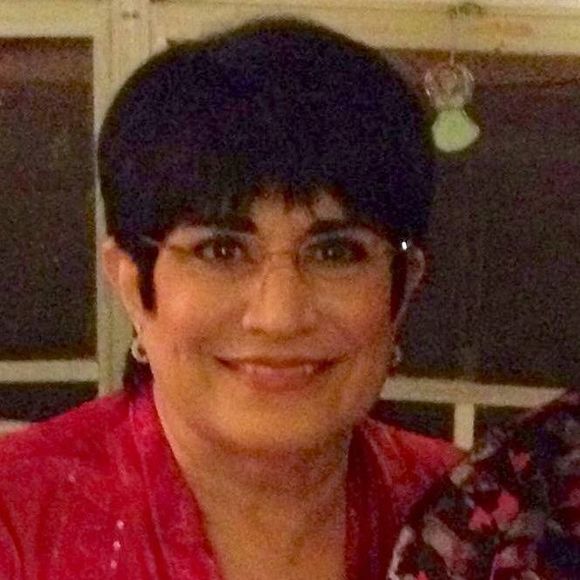 Meet your Posher, Sandy - Picture 1 of 1