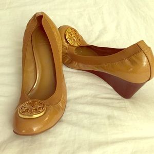 Excellent condition Tory Burch Wedges