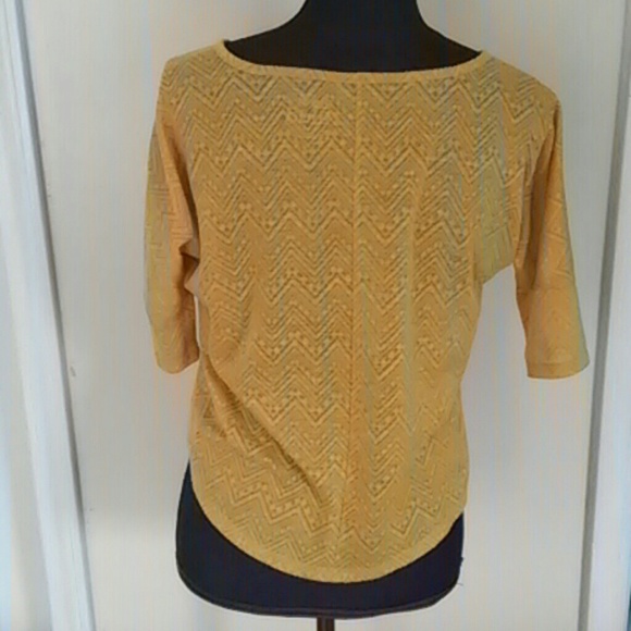 Crop top - Picture 2 of 3