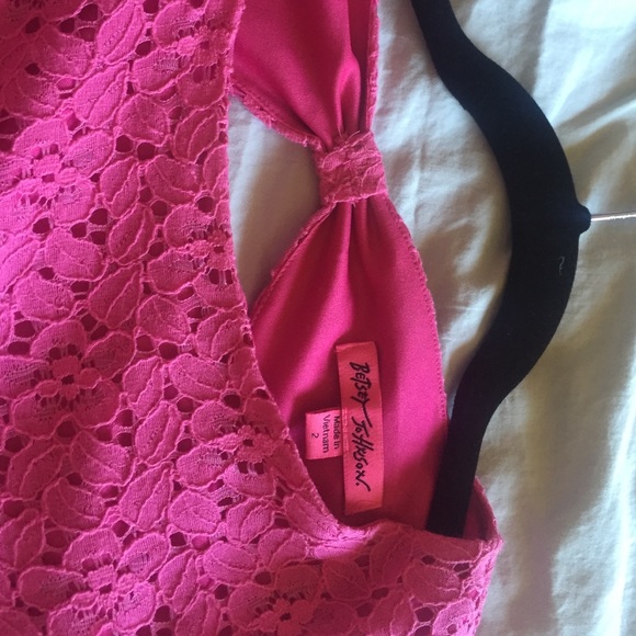 Cute hot pink Betsey Johnson dress - Picture 4 of 4