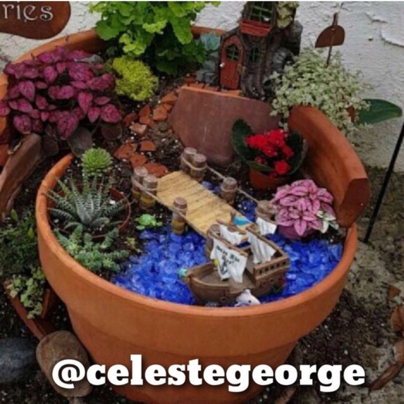 Meet Posher Celeste & Family
@celestegeorge - Picture 13 of 16