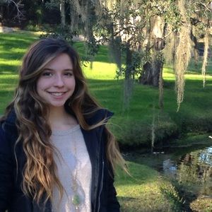 Meet your Posher, Juliana