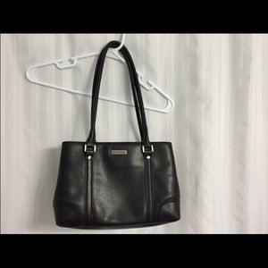 🌼 Liz Claiborne Satchel Purse, Black.