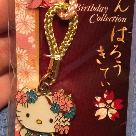 Hello Kitty Limited. RARE item - Picture 2 of 4
