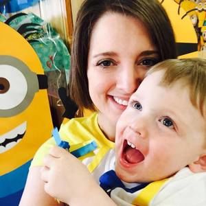 Meet your Posher, Crystal