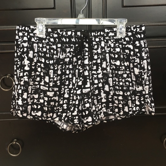 Banana republic dressy shorts medium