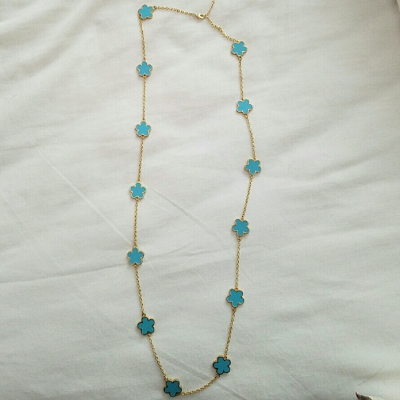 Beautiful Fornash Flower Necklace