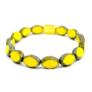 Finished stretch rustic stone bracelet