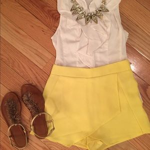 Yellow skirt / skirt size small