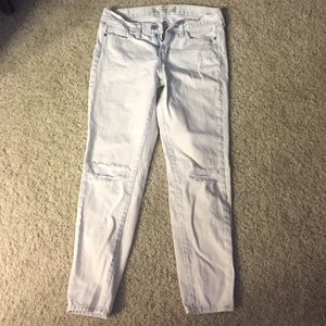 white boyfriend jeans
