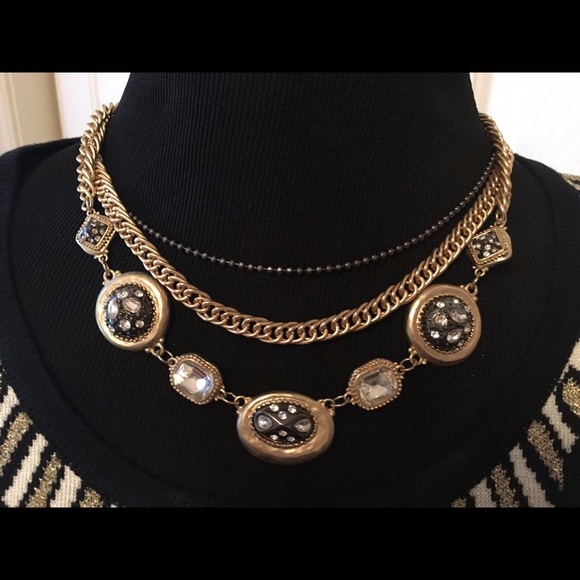 Edgy Rhinestone Embellished Necklace - Picture 3 of 4