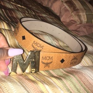 AUTHENTIC MCM reversible belt