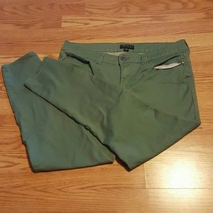 Green jeggings