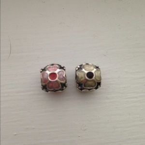 2 Flower Pandora Charms
