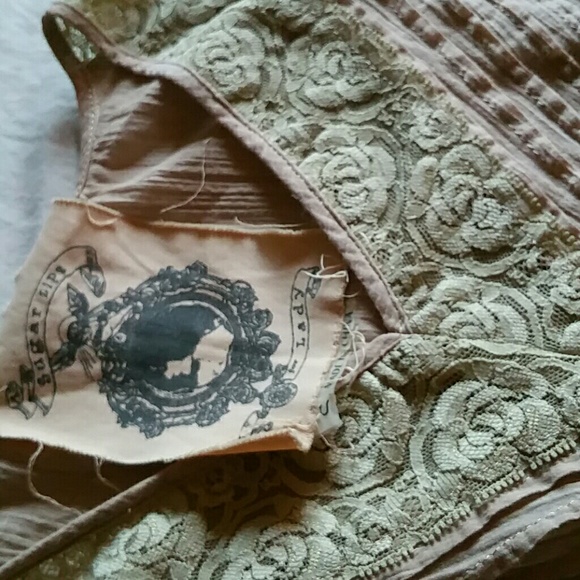 Sugar lips size small bohemian shirt - Picture 2 of 3