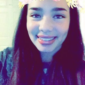 Meet your Posher, Mireya