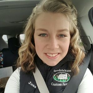 Meet your Posher, Jessica