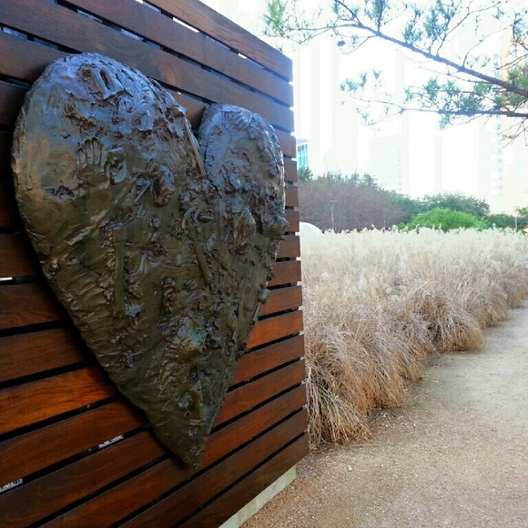 Meet your Posher, Creshawn - Picture 2 of 7