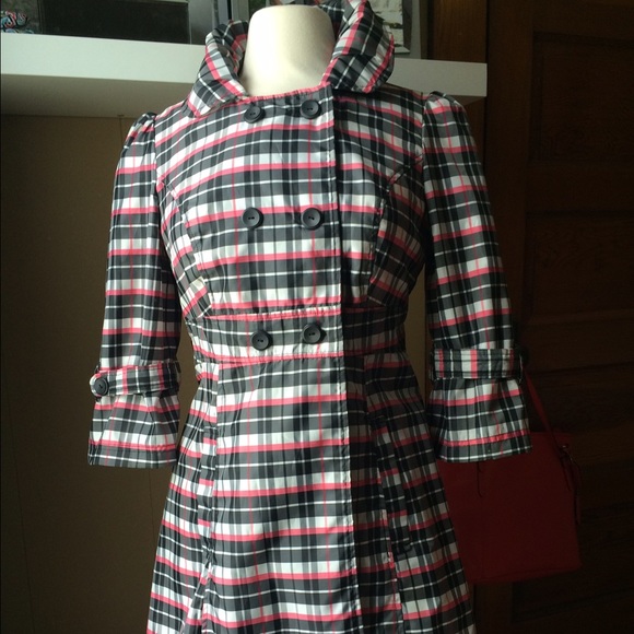 Summer 3/4 sleeve peacoat style rain jacket.