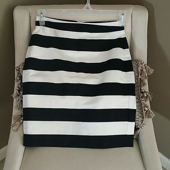 BNWT Banana Republic fitted mini sz 0