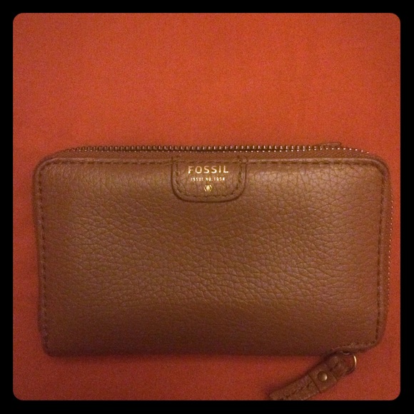 Fossil wallet