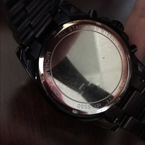 Gorgeous unisex MK - Picture 3 of 4