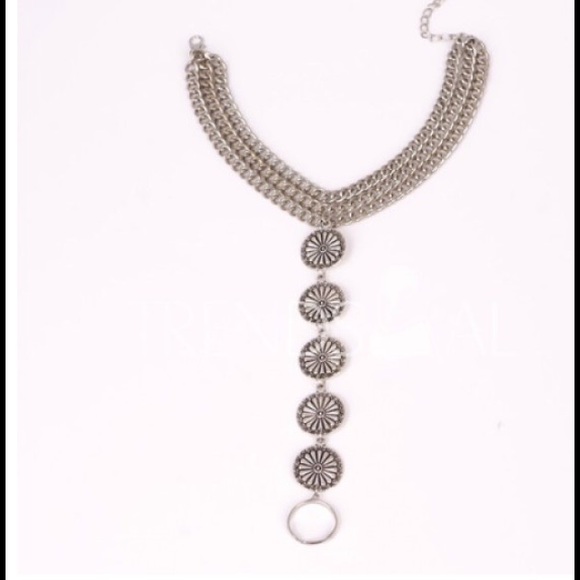 Pair of Vintage Silver Layered Toe Ring Anklets - Picture 2 of 4