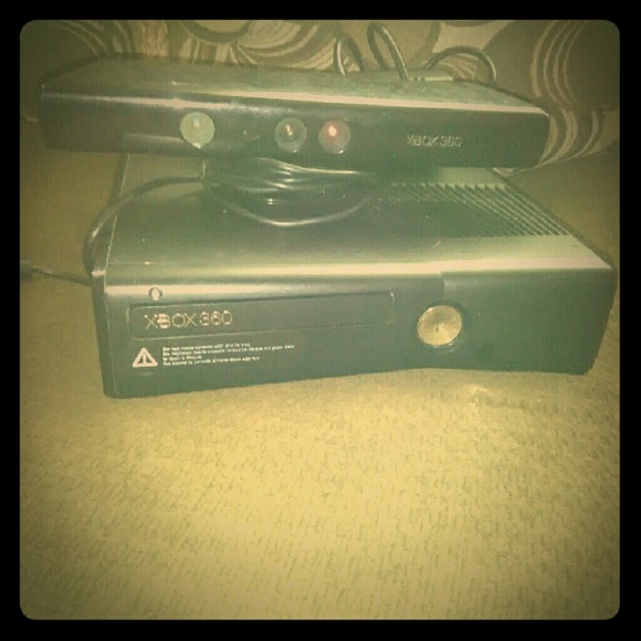 xBox 360 & A Makeup bag set