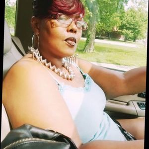 Meet your Posher, Evette