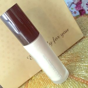 Becca backlight priming filter