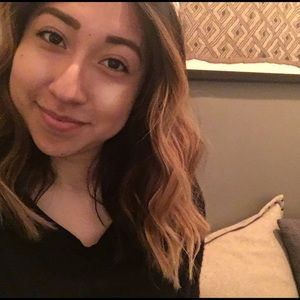 Meet your Posher, Ana