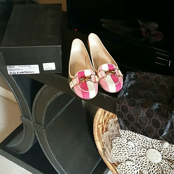 Authentic Gucci horsebit flats size 36