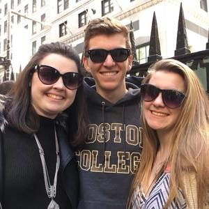 Meet your Posher, Emily